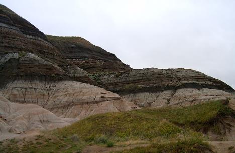 K-T boundary in rocks near Drumheller, Alberta, Canada